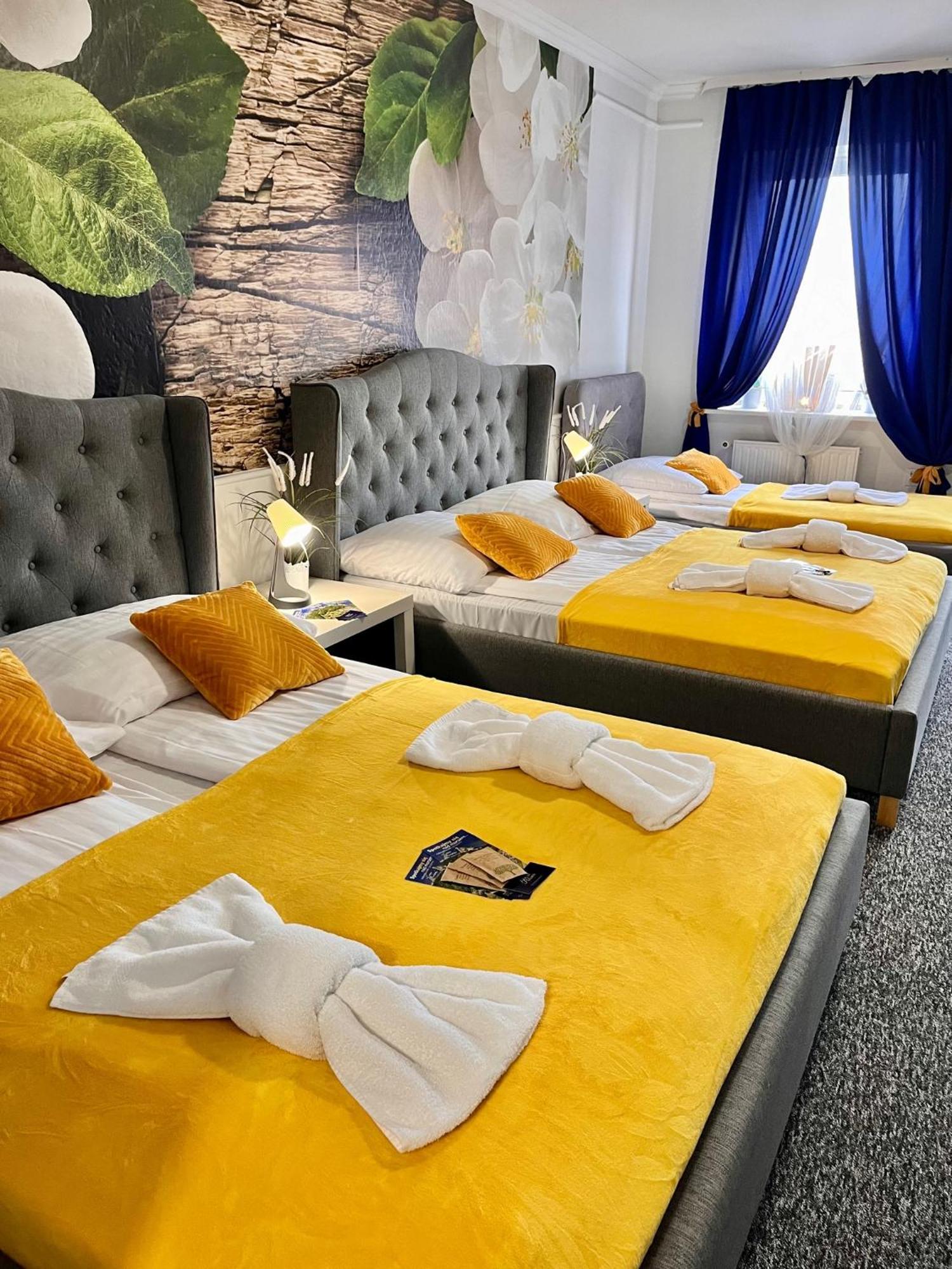 Great Polonia Swidnica City Center 外观 照片
