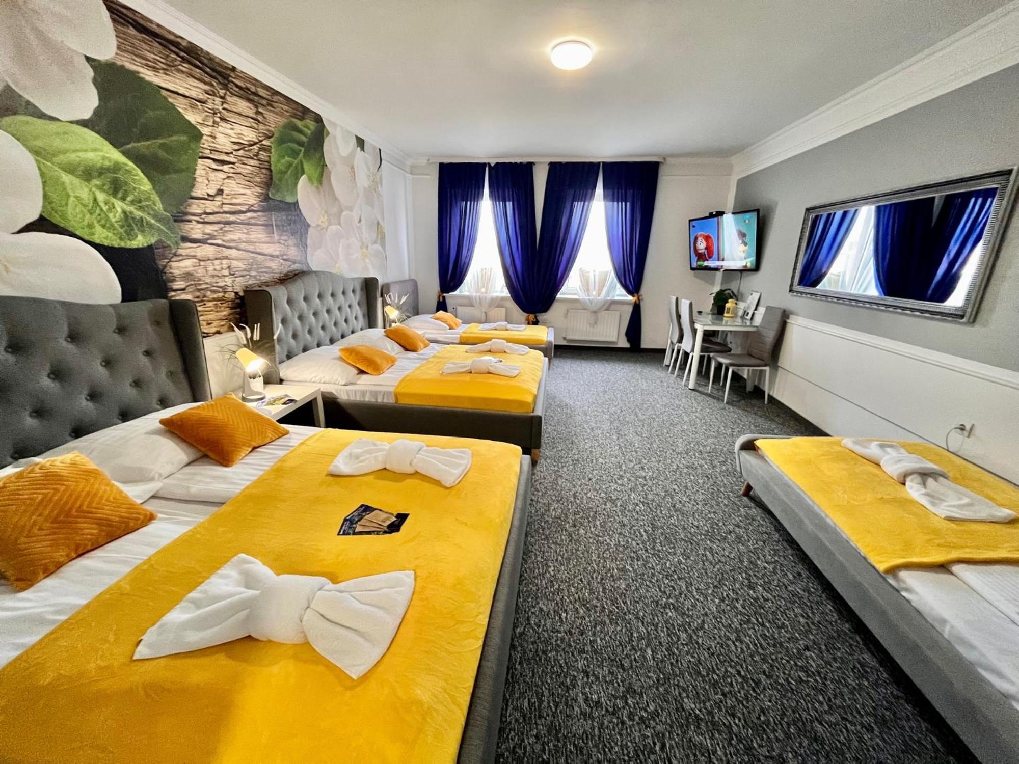 Great Polonia Swidnica City Center 外观 照片