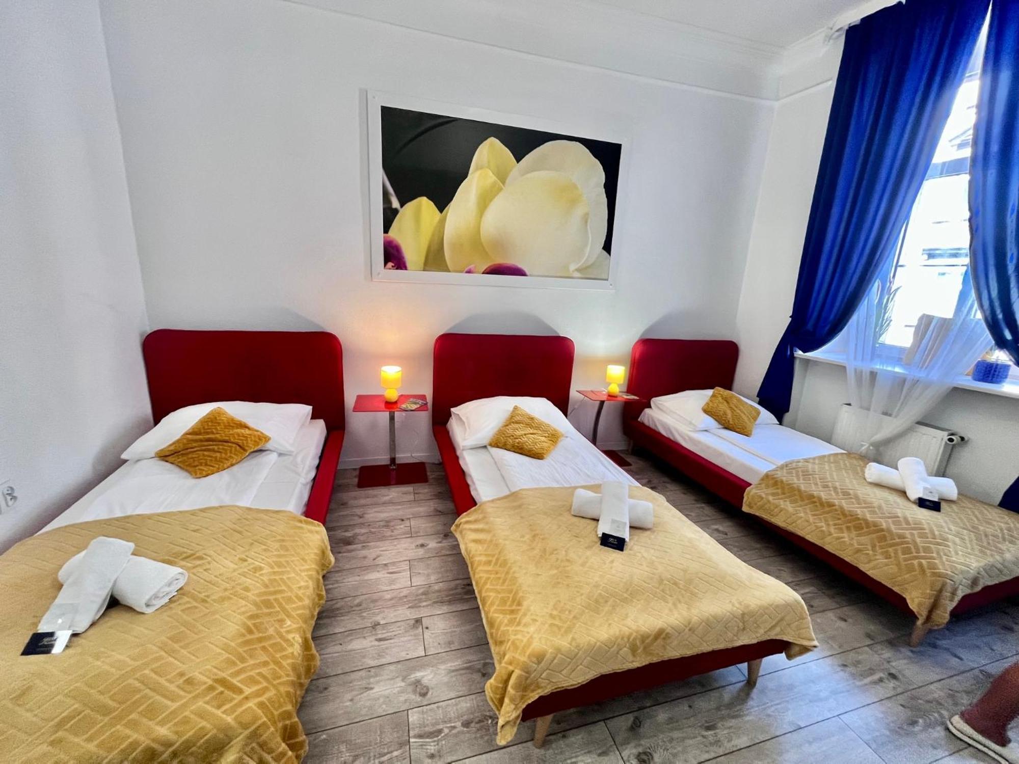 Great Polonia Swidnica City Center 外观 照片